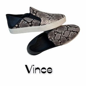 Vince Snakeskin Print Leather Black Detail Slipons Size 7.5
